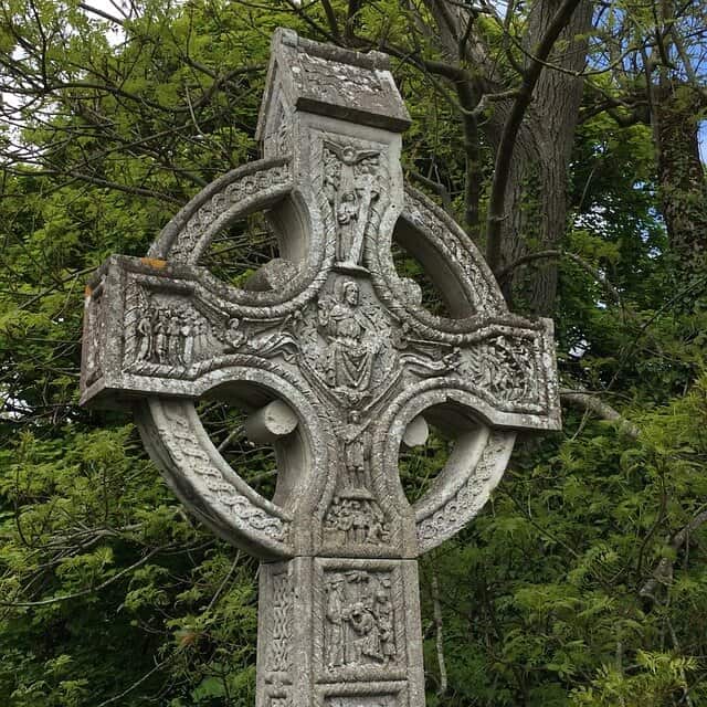 The Celtic Cross - The History And Symbolism Behind This Inspiring Symbol