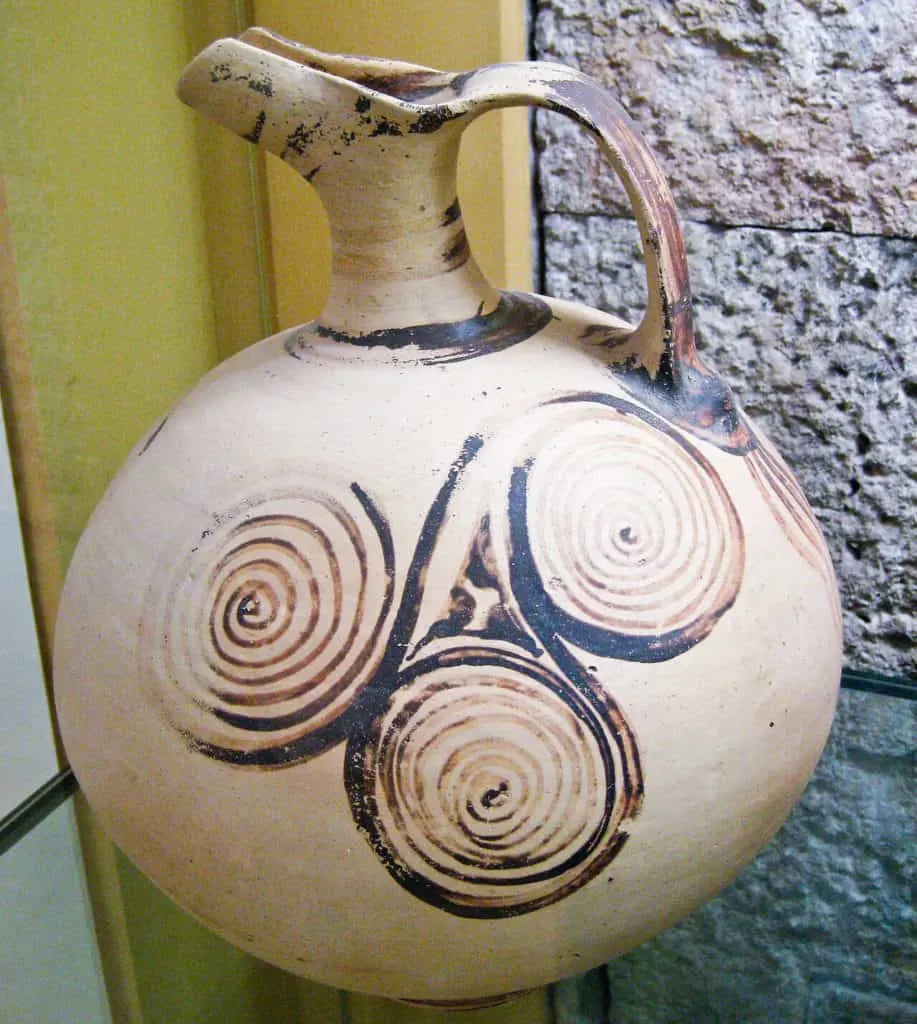 Beaked jug (ewer) decorated with triple spirals. Late Helladic III, 1400-1350 BC