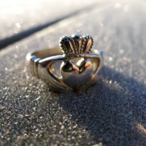 Walt Disneys Hand Wearing The Claddagh Ring (1) - Irish Around The World