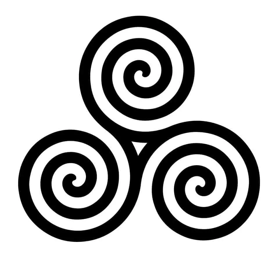 Spiral knot - three-sided knot which stands for water, fire and earth