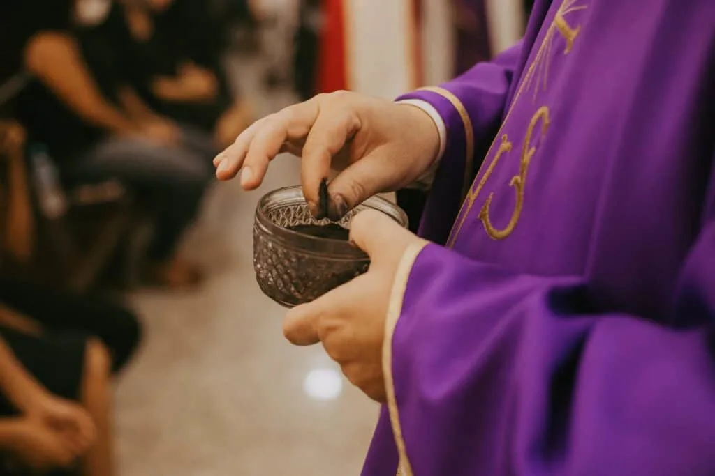 Easter Traditions In Ireland: How We Irish Celebrate Easter 🐰