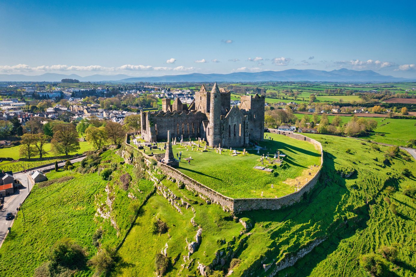 The Rock Of Cashel Ireland s Ancient Crown Jewel Irish Around The World The Rock Of Cashel Ireland s Ancient Crown Jewel Irish Around The World